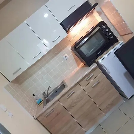 Sanni Salonikiou * Akti Salonikiou