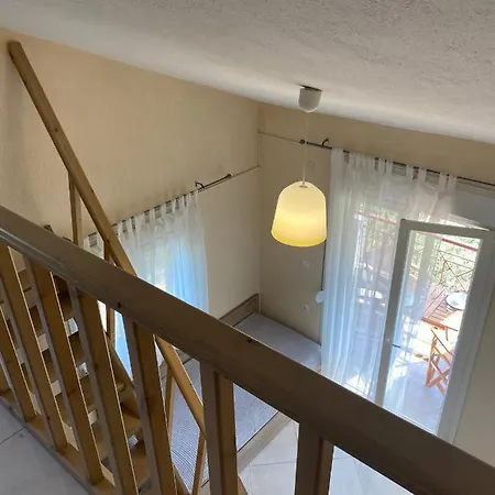 Sanni Salonikiou Lägenhetshotell 3*