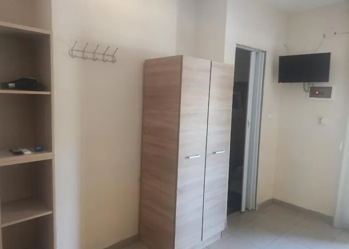Lejlighedshotel Sanni Salonikiou 3*